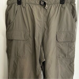 Columbia Women's Olive Cargo Pants